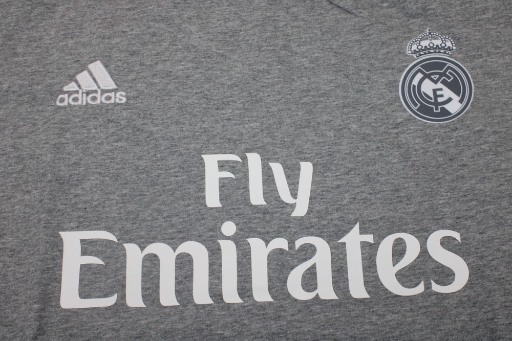 Real Madrid 2015/16 Away