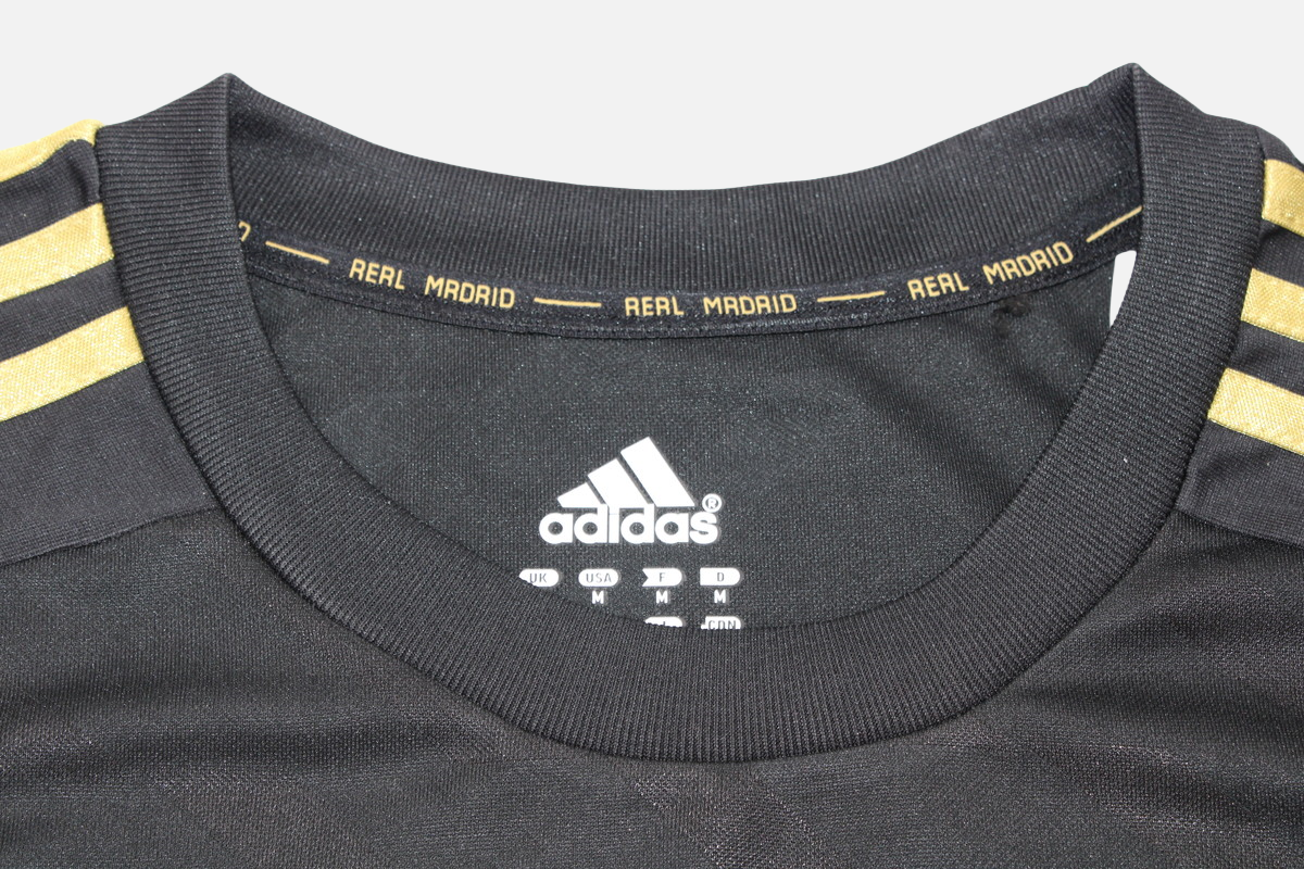 Real Madrid 2011/12 Away
