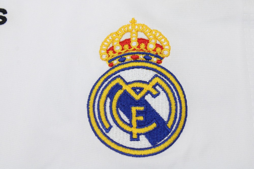 Real Madrid 2009/10 Home
