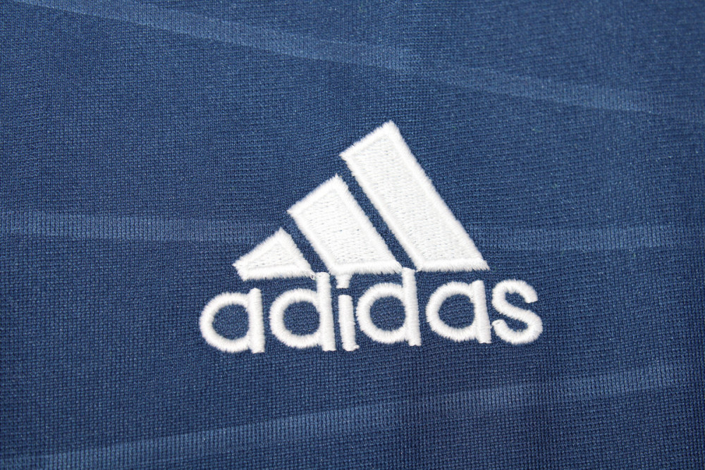 Real Madrid 2010/11 Away