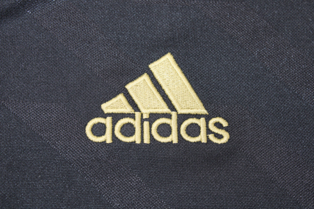 Real Madrid 2011/12 Away