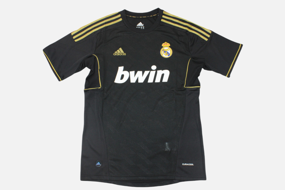 Real Madrid 2011/12 Away