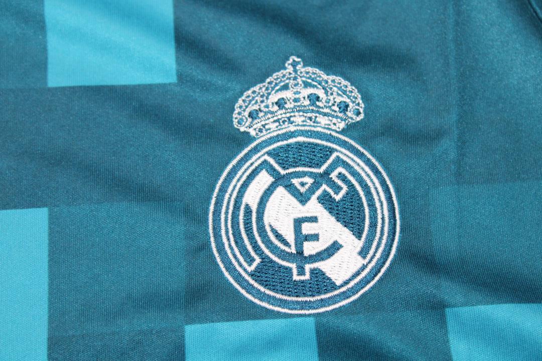 Real Madrid 2017/18 Third