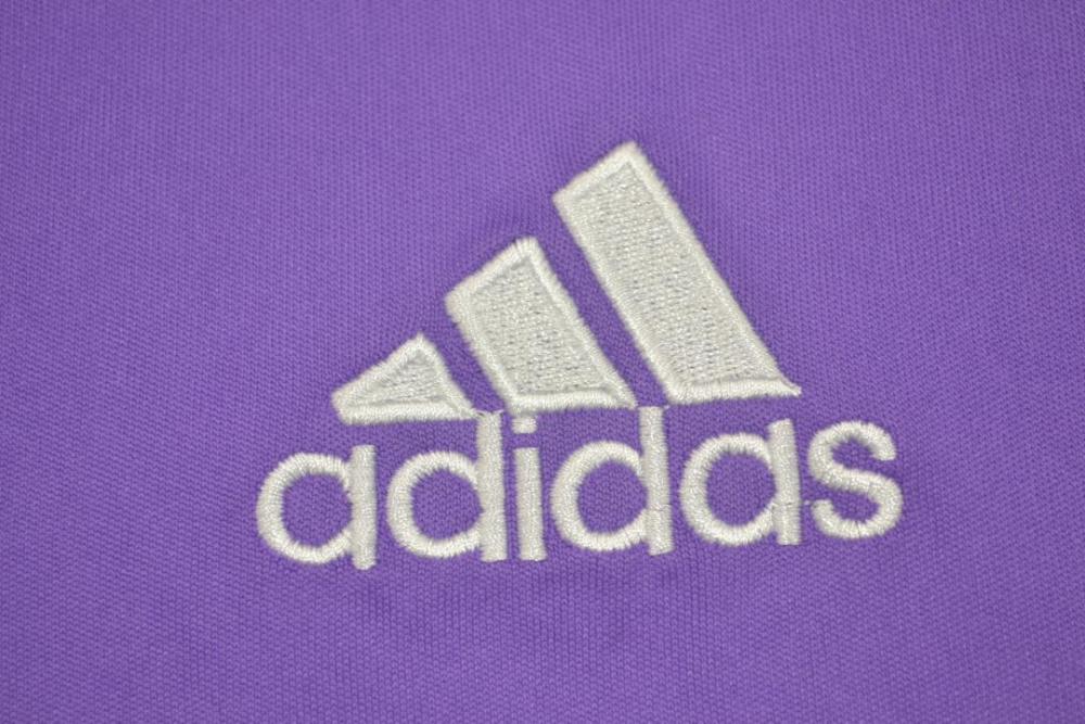 Real Madrid 2016/17 Away