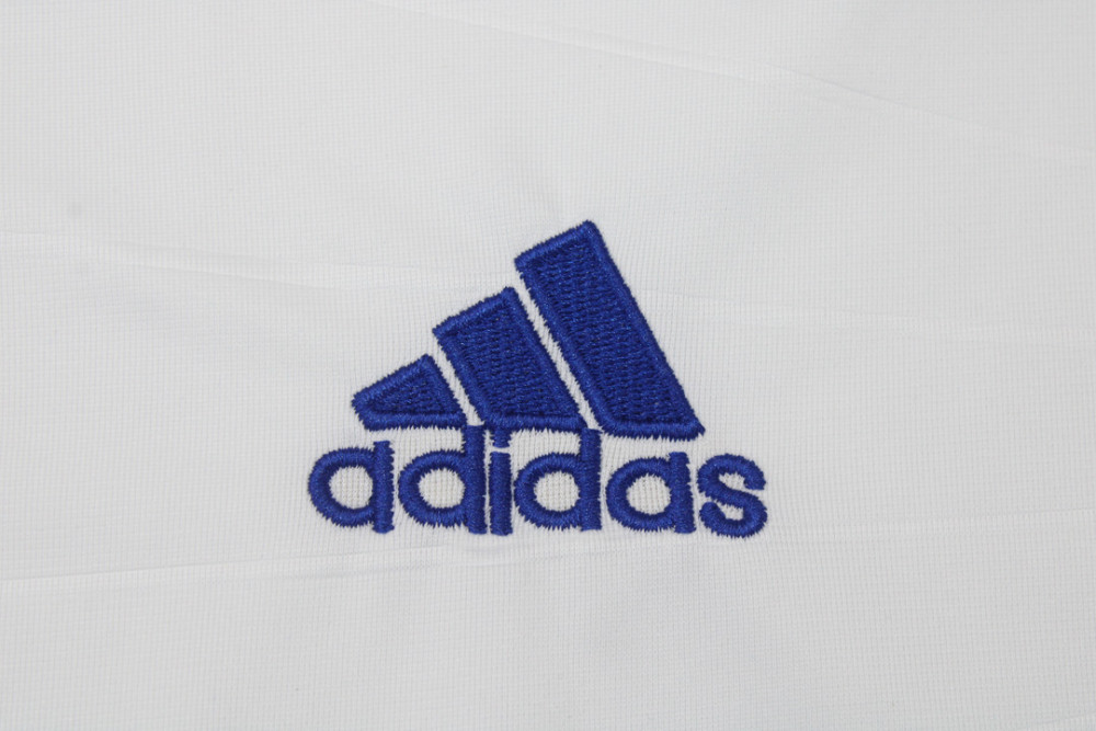 Real Madrid 2010/11 Home