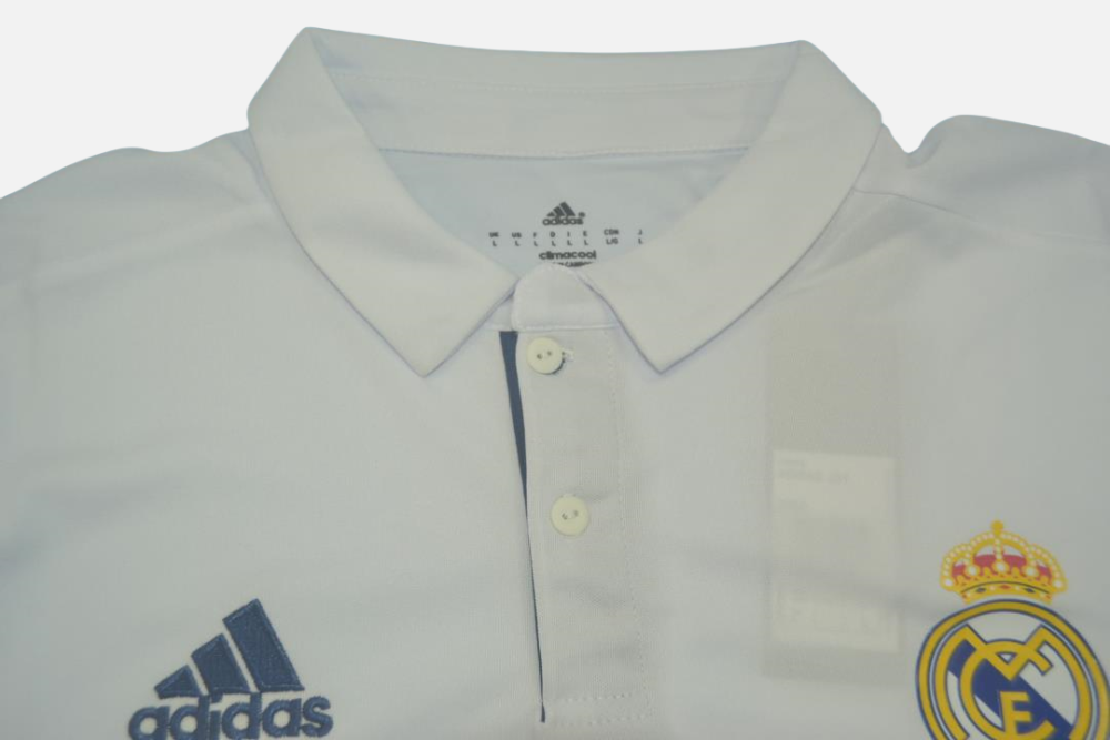 Real Madrid 2016/17 Home