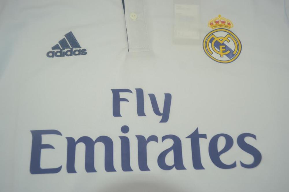 Real Madrid 2016/17 Home