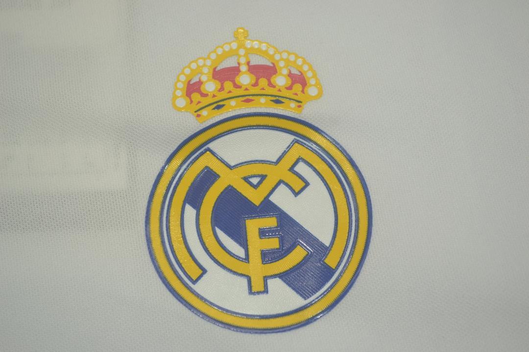 Real Madrid 2016/17 Home