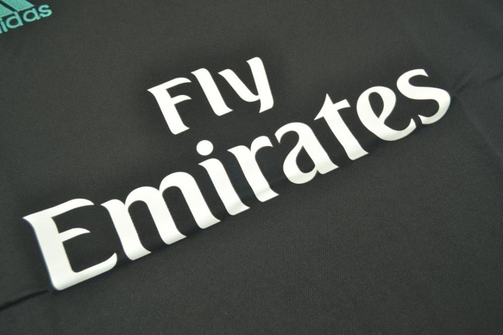 Real Madrid 2017/18 Away