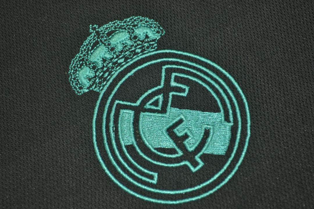 Real Madrid 2017/18 Away