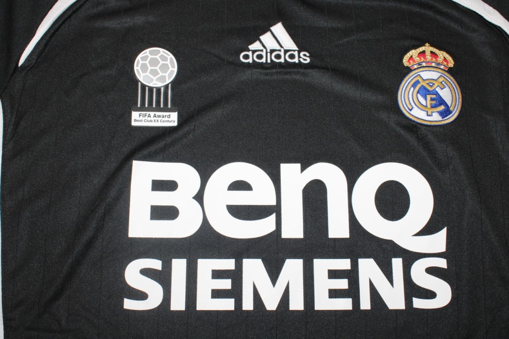 Real Madrid 2006/7 Away