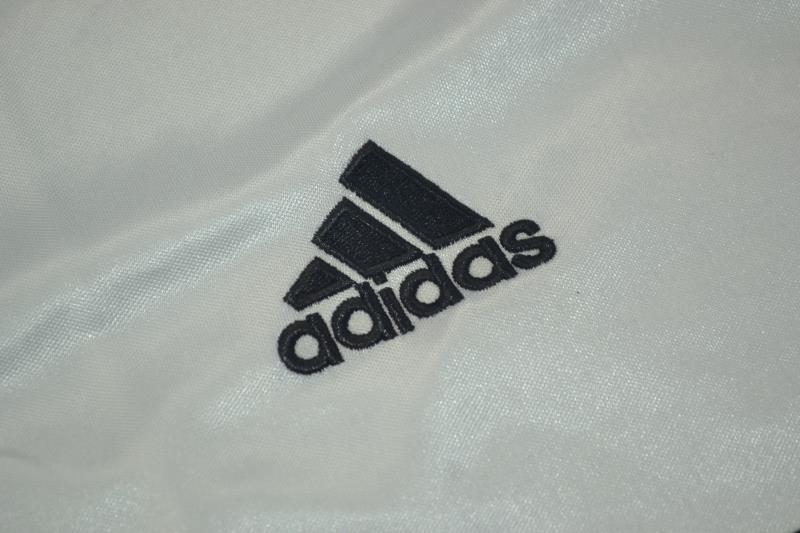 Real Madrid 2004/05 Home