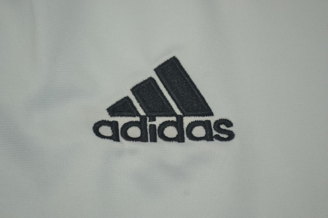 Real Madrid 2005/06 Home