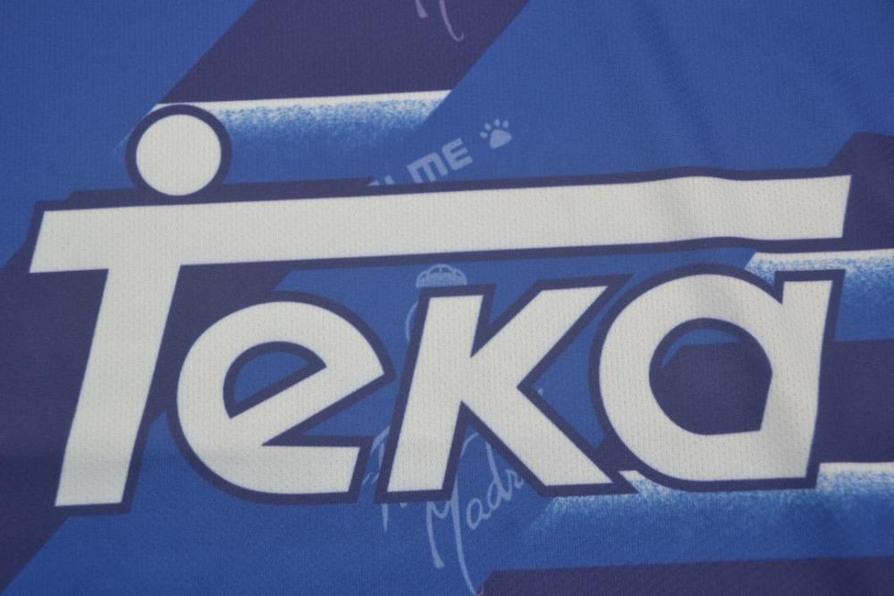 Real Madrid 1994/96 Away