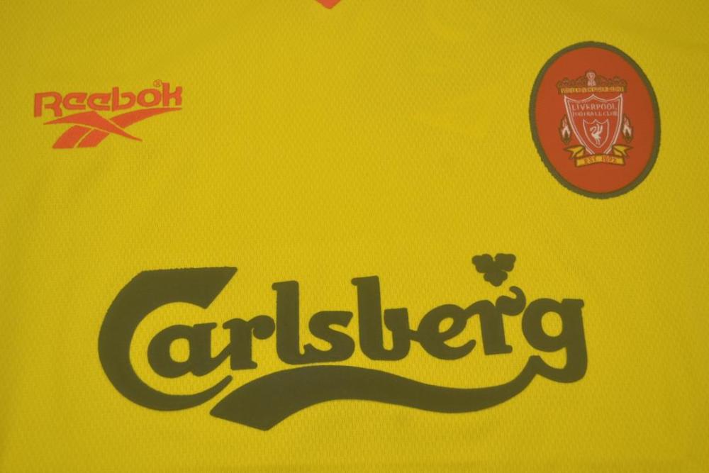 Liverpool 1997/98 Away