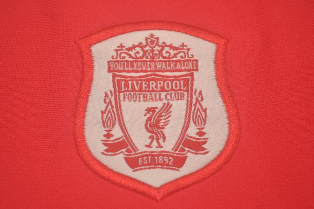 Liverpool 2000/01 Home