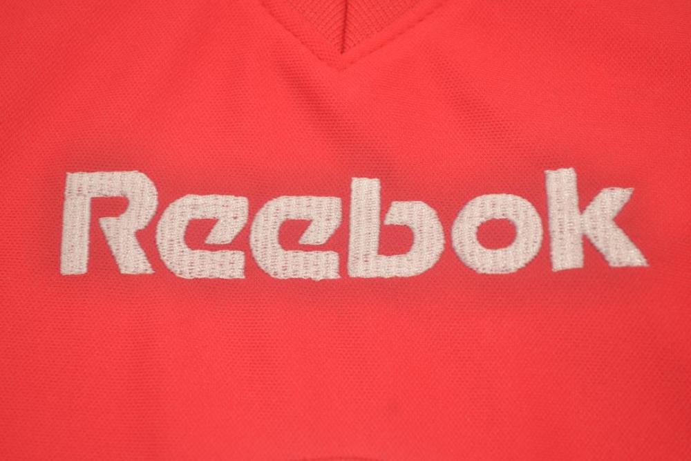 Liverpool 2000/01 Home
