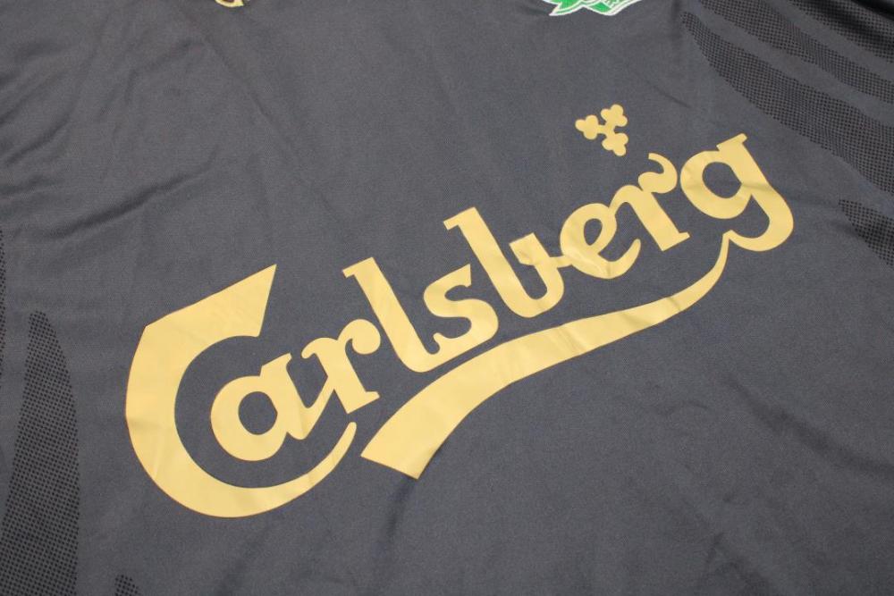 Liverpool 2009/10 Away