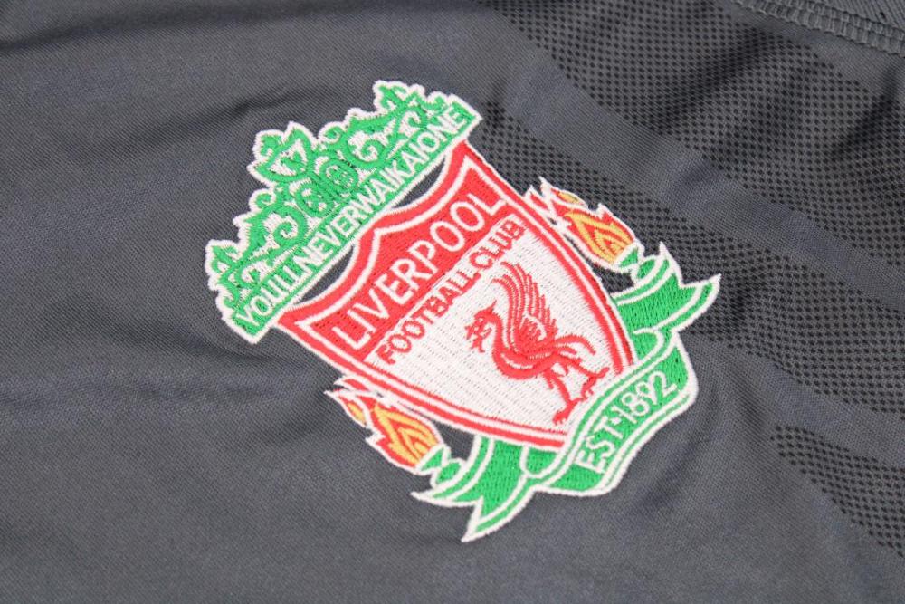 Liverpool 2009/10 Away