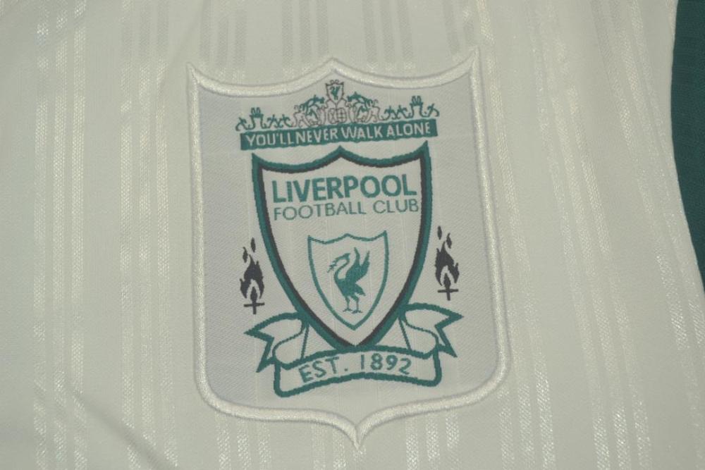 Liverpool 1995/96 Away