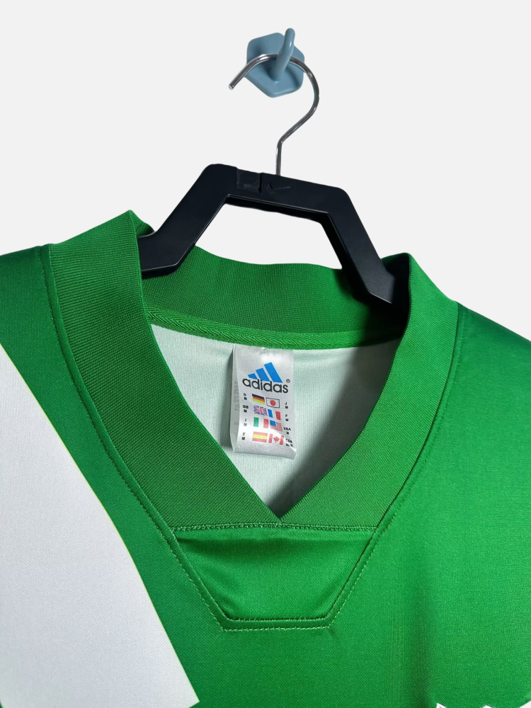 Liverpool 1991/92 Away