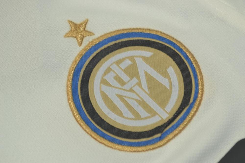 Inter 2010/11 Away