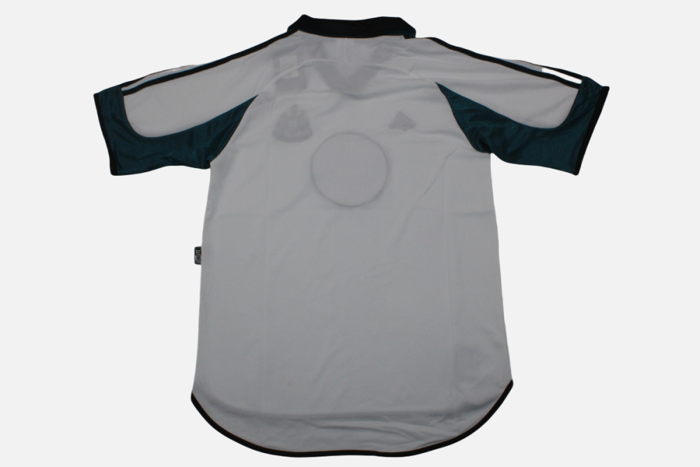 Newcastle United 1999/00 Away