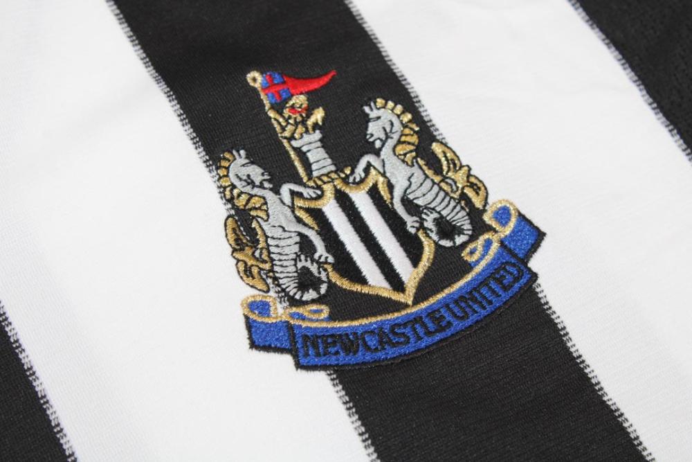 Newcastle United 2000/01 Home