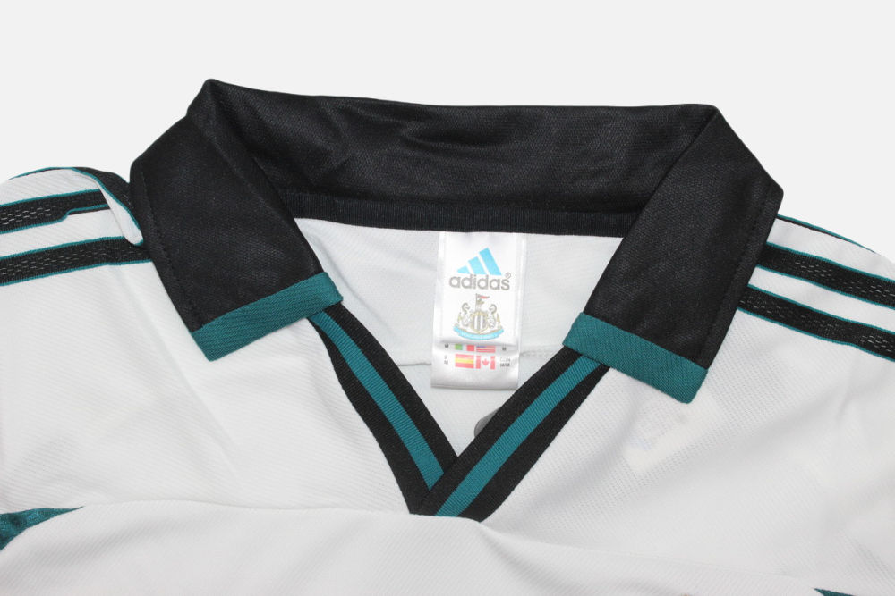 Newcastle United 1999/00 Away