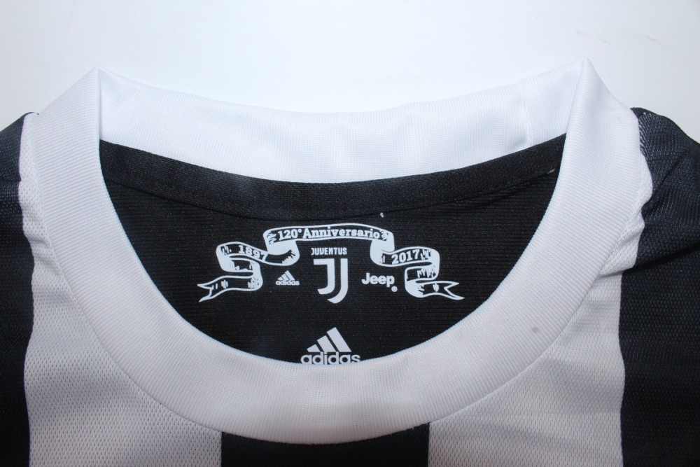 Juventus 2017/18 Anniversary Edition