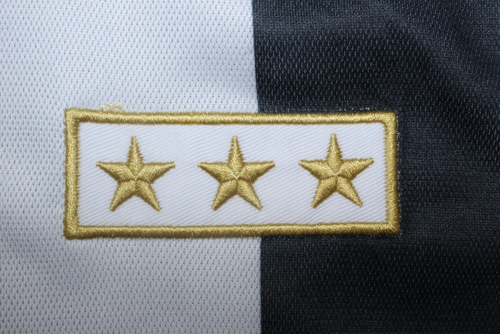 Juventus 2017/18 Anniversary Edition