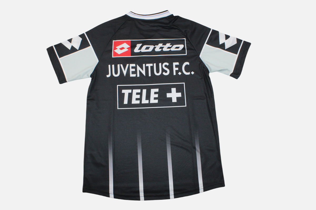 Juventus 2000/01 Home