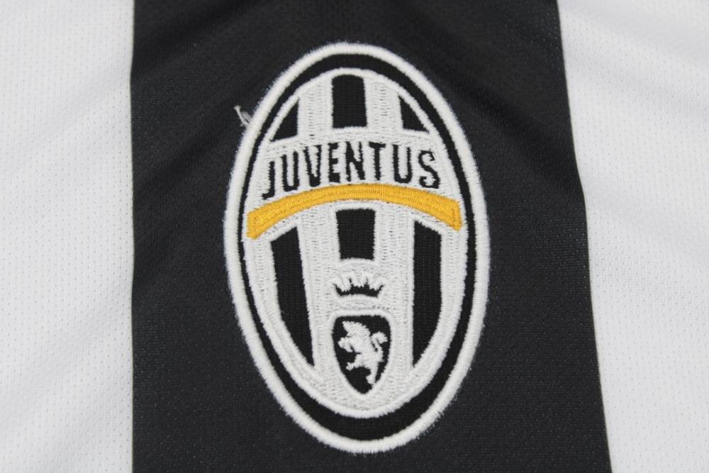 Juventus 2004/05 Home