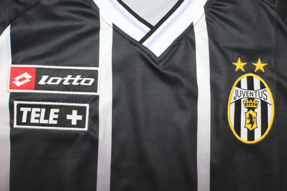 Juventus 2000/01 Home