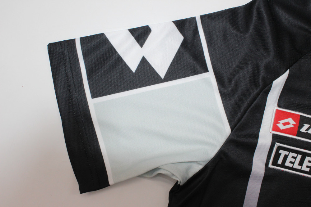 Juventus 2000/01 Home