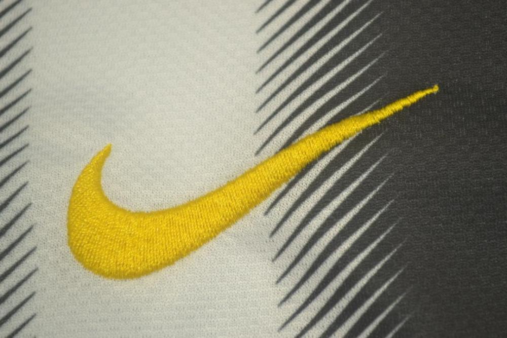 Juventus 2011/12 Home