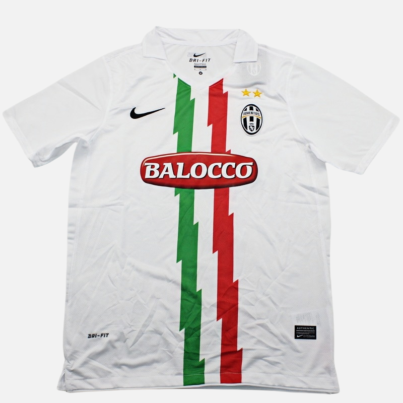 Juventus 2010/11 Away