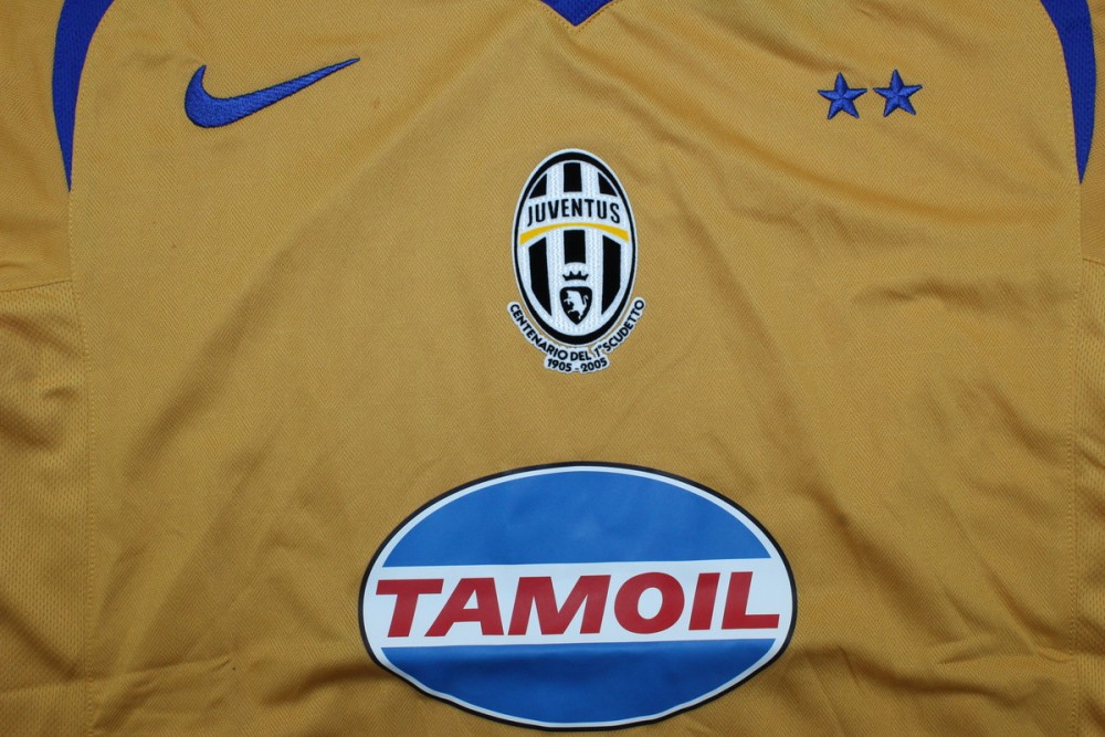 Juventus 2005/06 Third