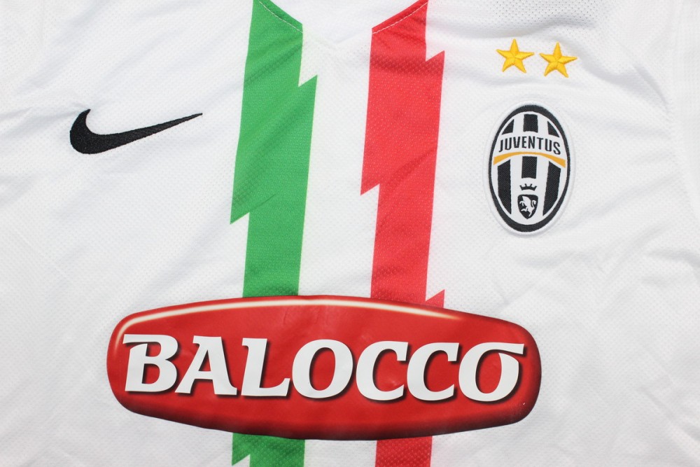 Juventus 2010/11 Away