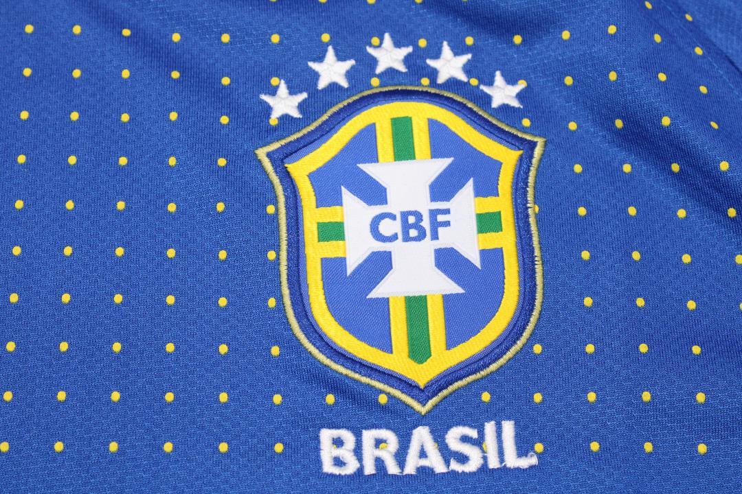 Brazil 2010 Away