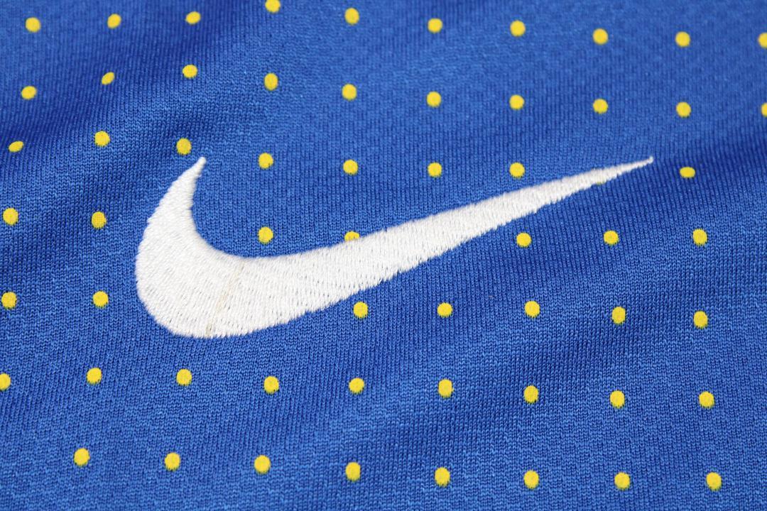 Brazil 2010 Away