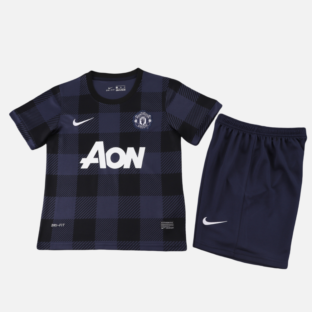 Manchester United 2013/14 Away Kids
