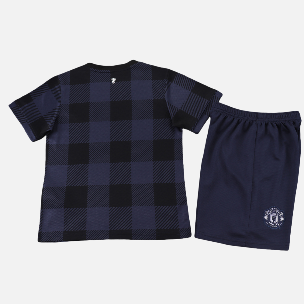 Manchester United 2013/14 Away Kids