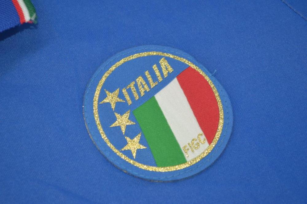 Italy 1990 Home