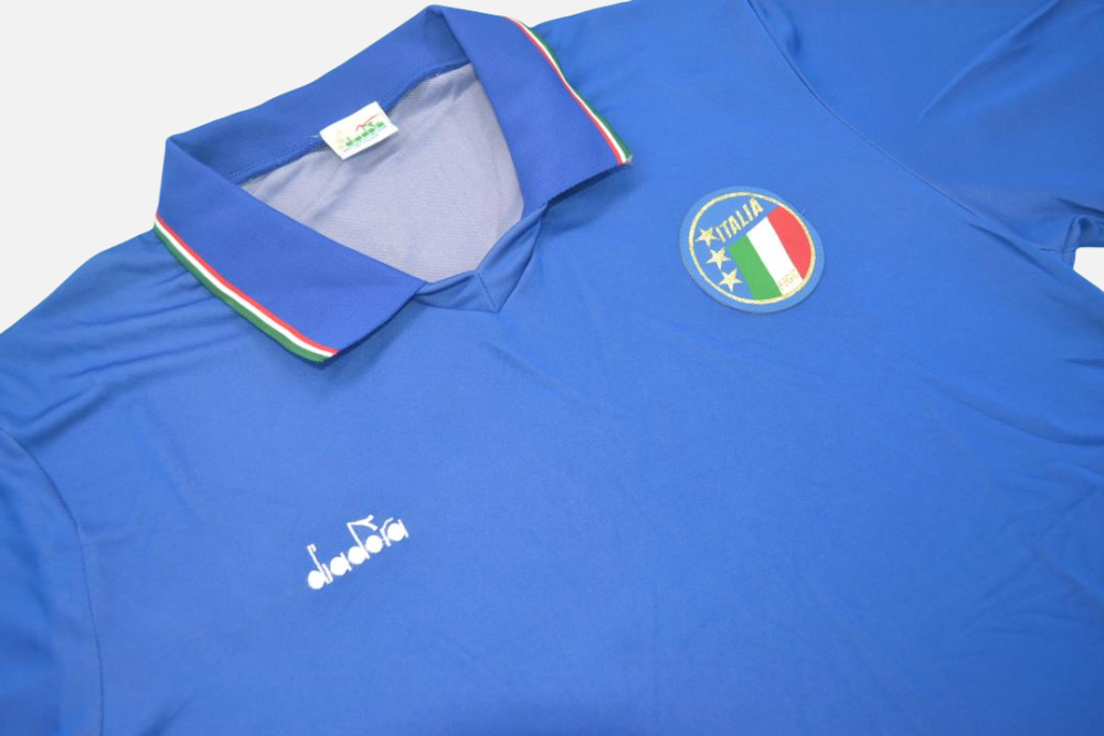 Italy 1990 Home