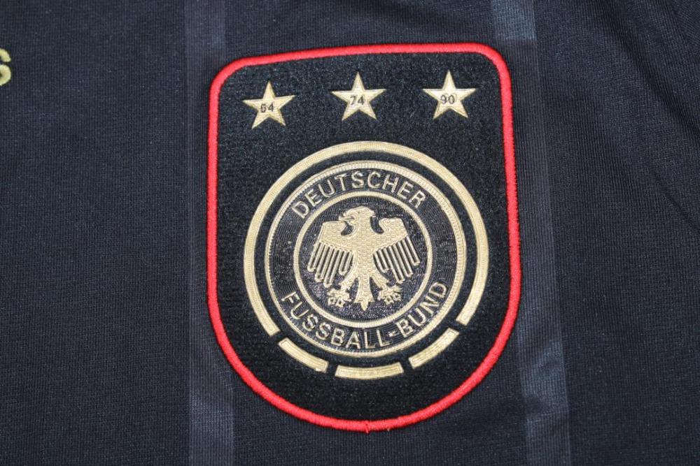 Germany 2010 Away