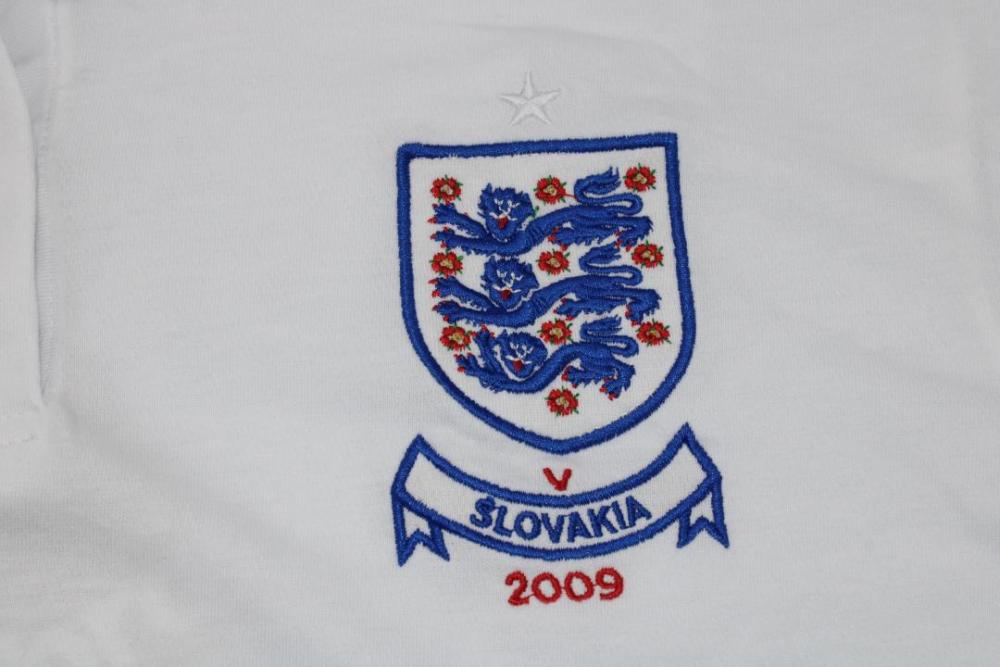 England 2010 Home