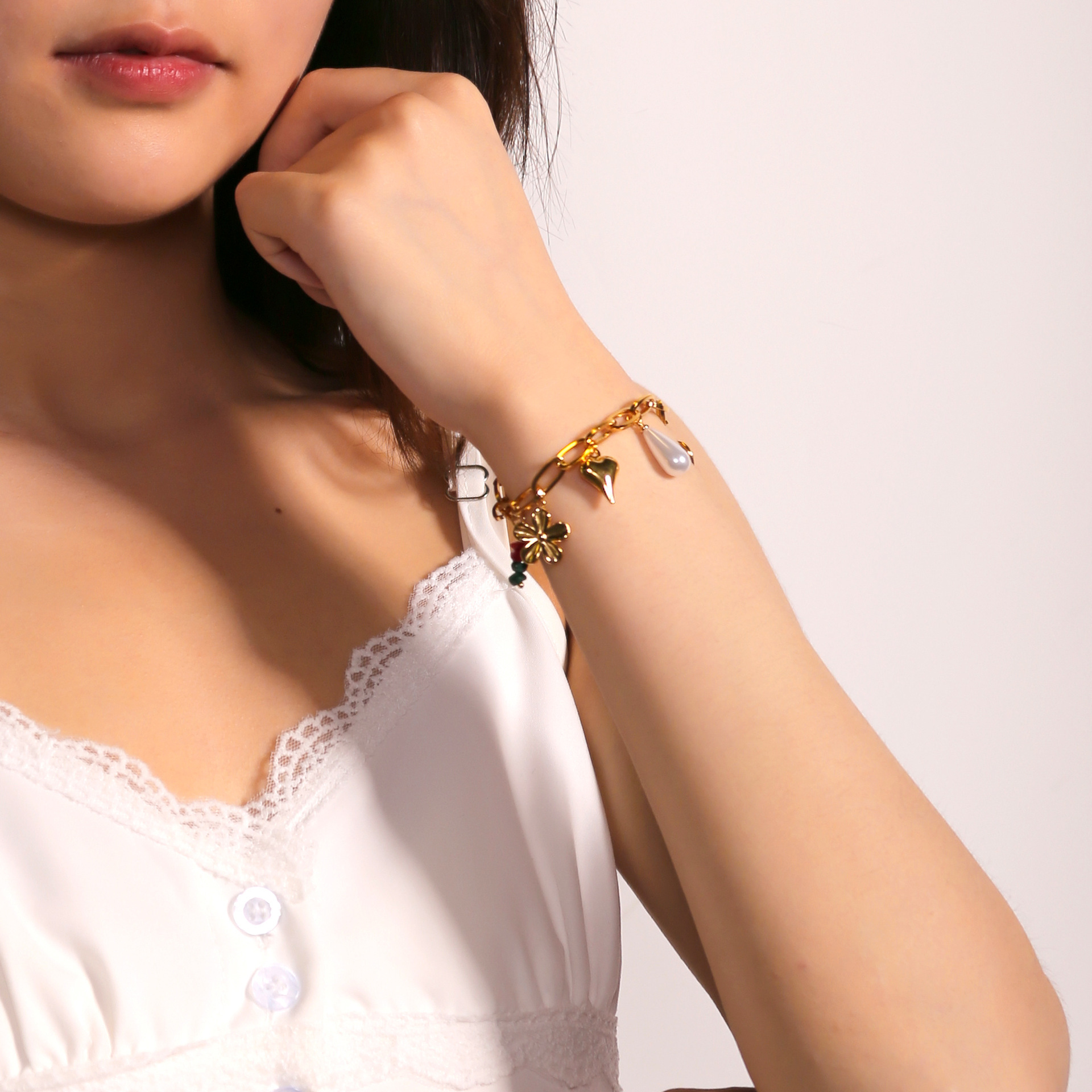 Best-Seller On  Vintage Court Style OT Buckle Multi-Element Flower Love Pendant Bracelet Special-Interest Design High-Grade Female