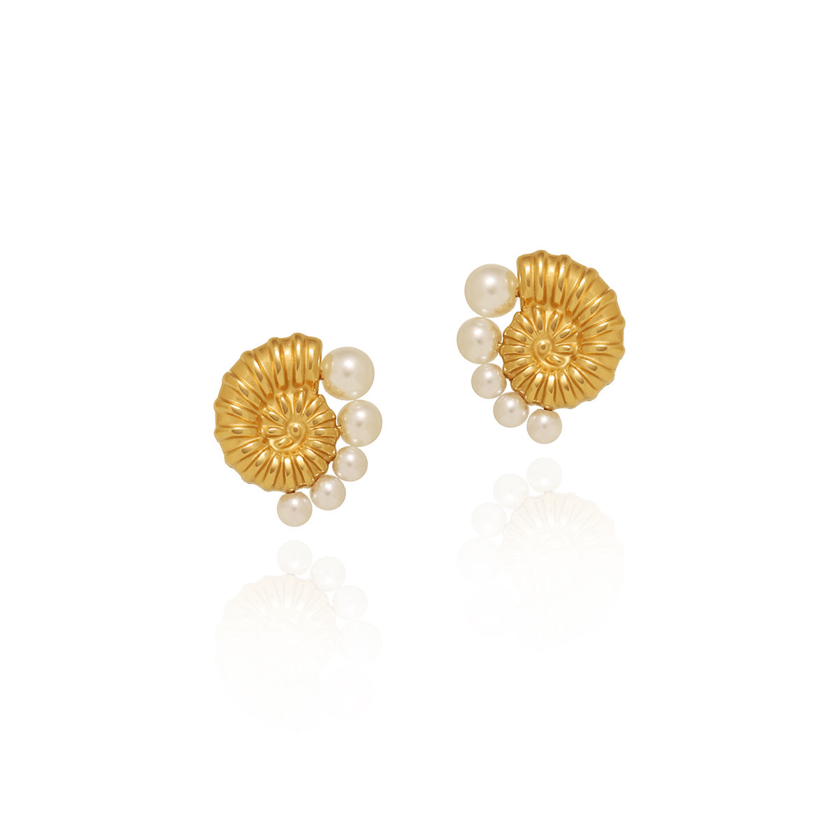 Gradient Pearl Earrings Titanium Steel Material 18K Gold Plated Shell Design Simple Rose Gold Women's Jewelry Accessories