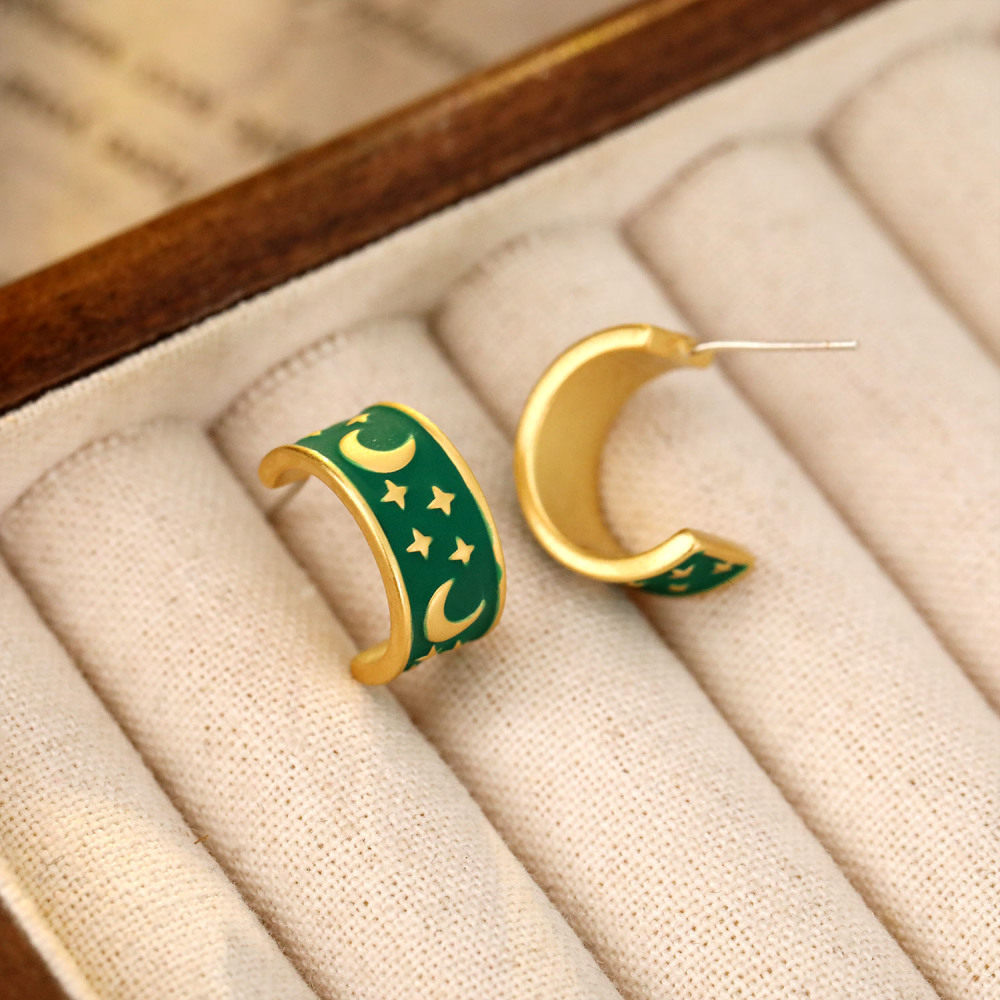 Retro Green Oil Drop C-Shaped Half-Moon Earrings Hong Kong Style Fashionable Elegant Star Moon Dream Series Jewelry Accessories
